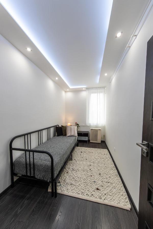 Spacious 3-Room Apartment With Free Parking Budapest Exterior foto
